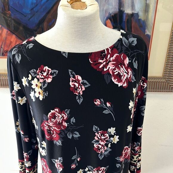 Chico’s Floral Black and Red Dress Size 2 (Large) - Picture 3 of 12